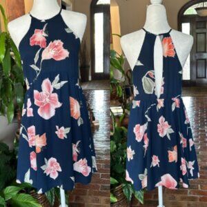 Sadie and Sage split back Halter dress sz S